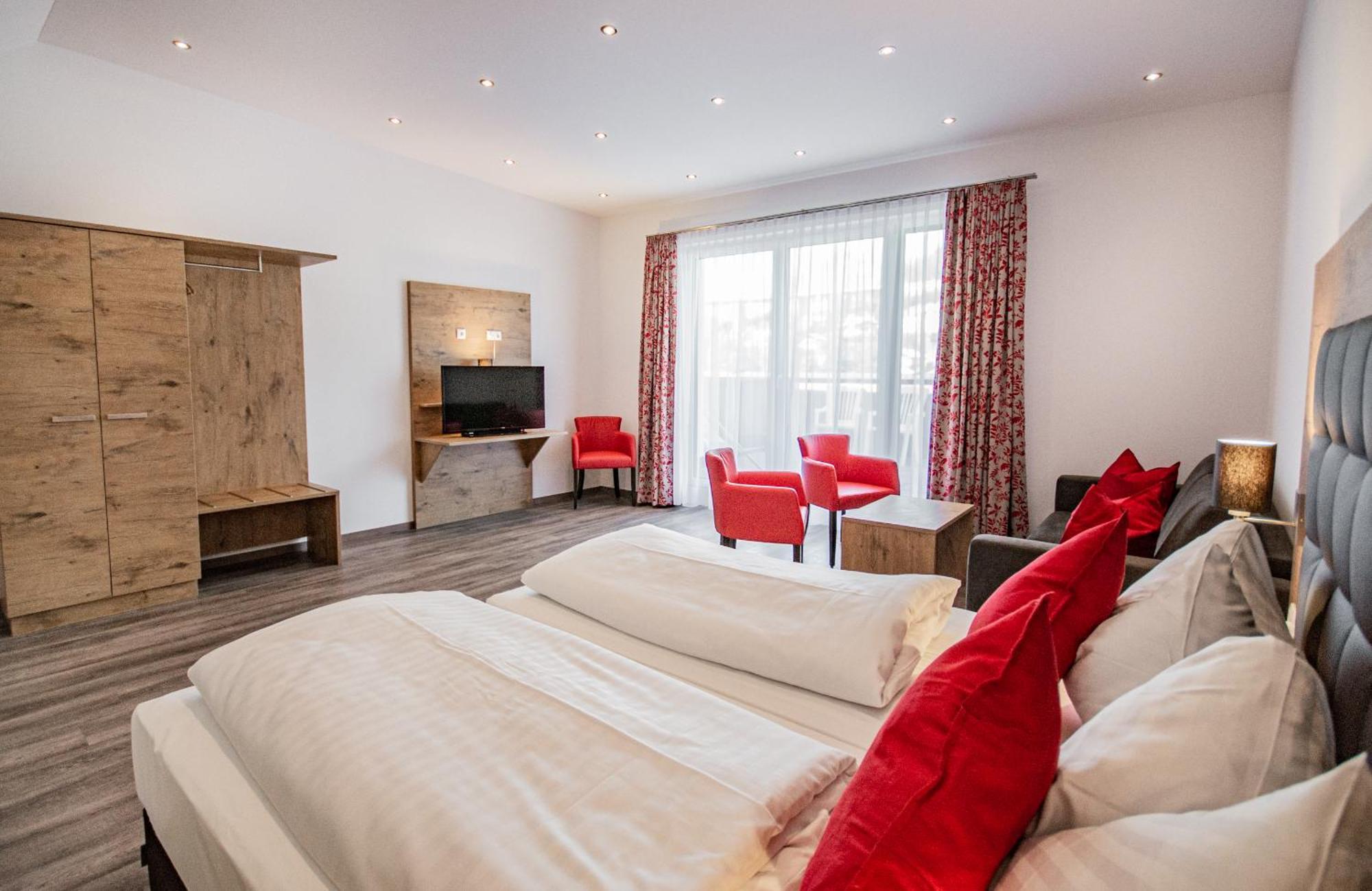 Hotel Wilder Mann Steinach am Brenner Room photo