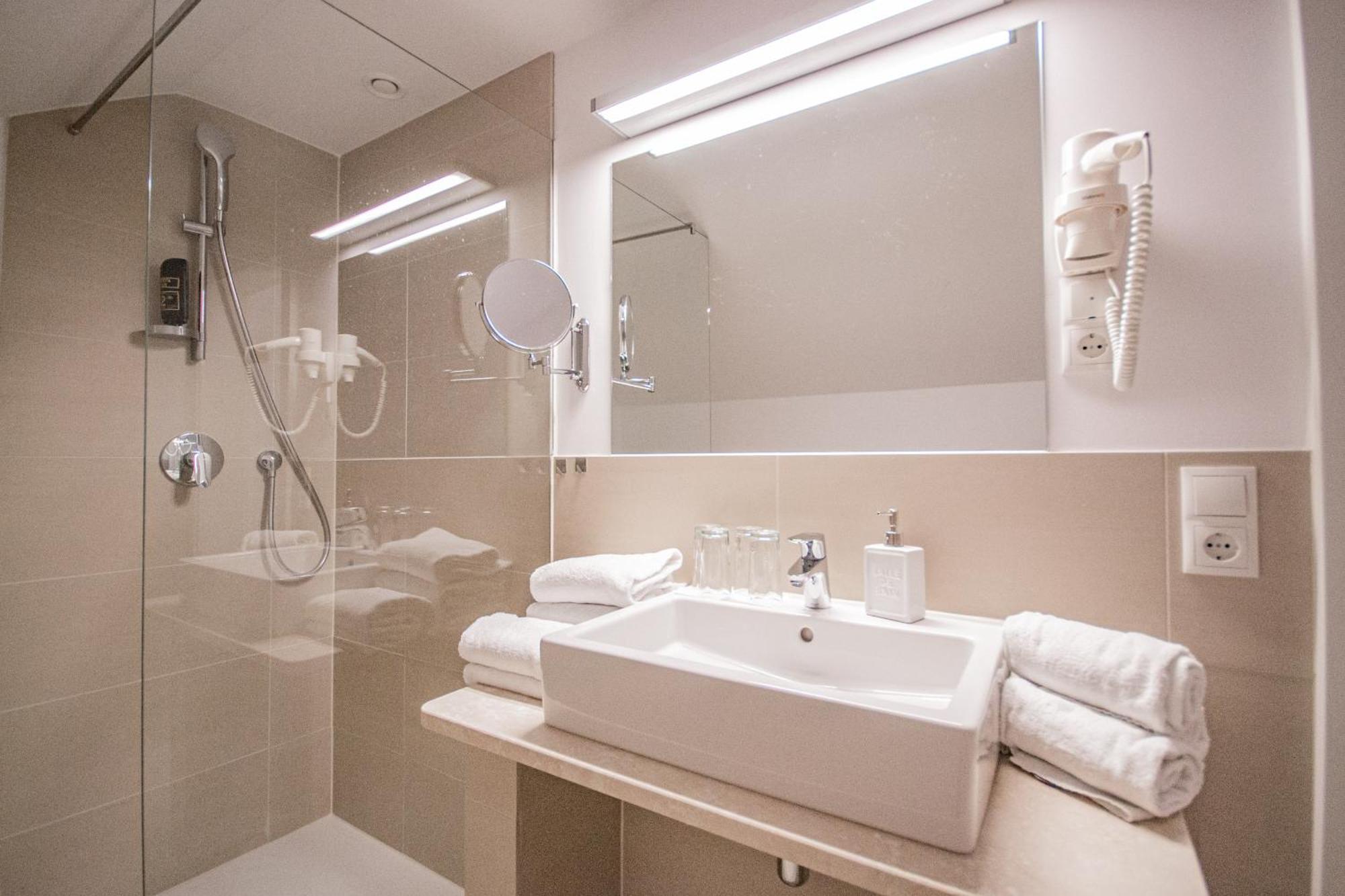 Hotel Wilder Mann Steinach am Brenner Room photo
