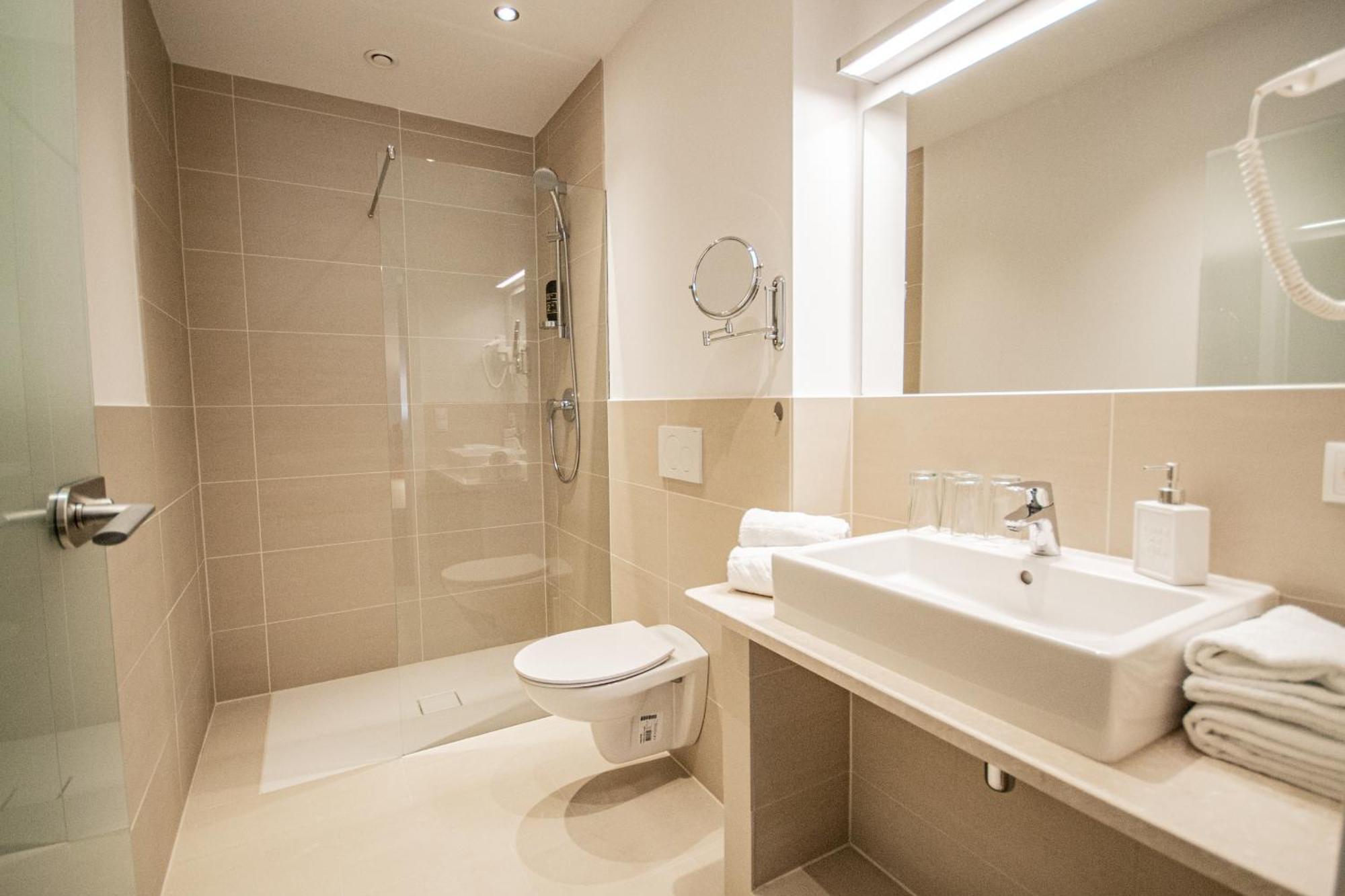 Hotel Wilder Mann Steinach am Brenner Room photo