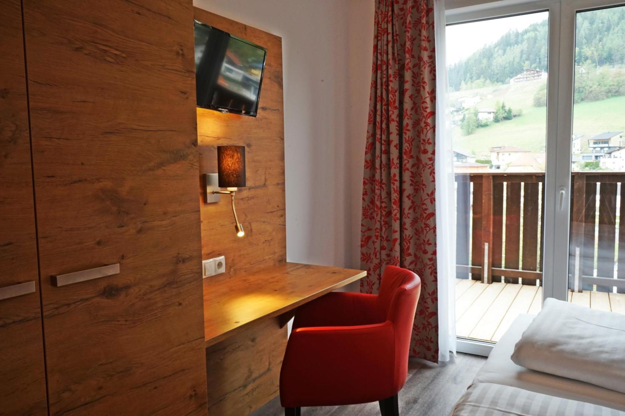 Hotel Wilder Mann Steinach am Brenner Room photo